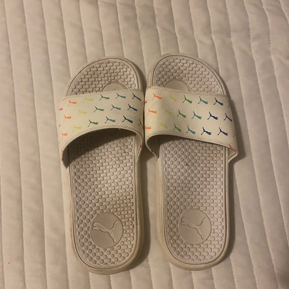 Puma slides - Picture 1 of 3
